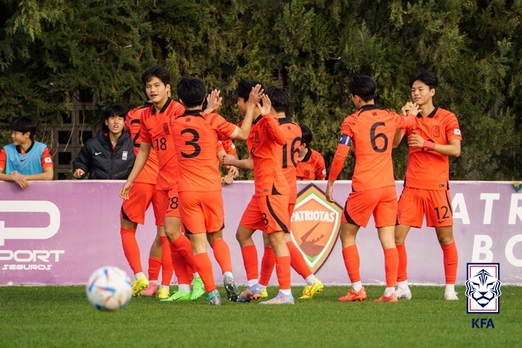 코리아컵 8강, 포항 '김기동 더비'에서 5-1 완승으로 준결승 진출 / 사진- KFA 제공