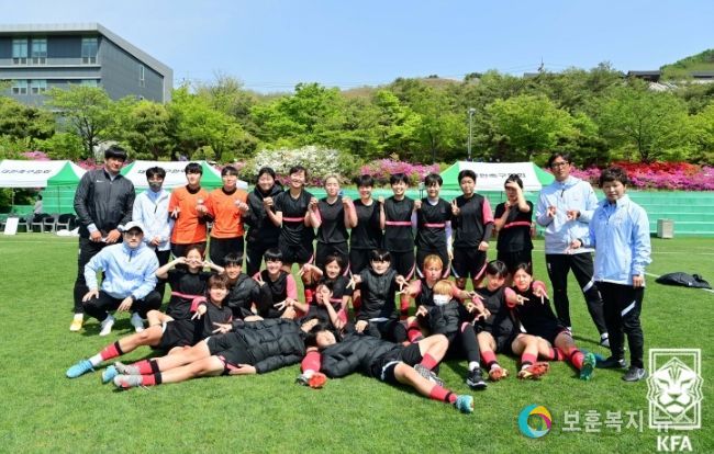 소집 훈련을 마무리하는 황인선호의 단체 사진.
