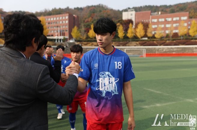 팀의 두 번째 득점을 기록한 단국대 김병현.