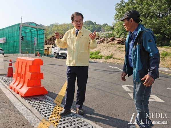 괴산군수 '구제역 방역 특별지시' 발령... 괴산군 구제역 차단방역 총력