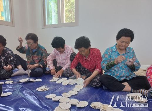 해남군, 노인일자리는 공공근로? 시장경쟁력 남부럽지 않아요