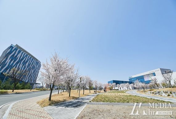 케이메디허브 첨단의료기기개발지원센터는 국가표준개발협력기관으로 의료용 전기기기 분야의 전문위원회를 개최했다. 사진은 케이메디허브 전경