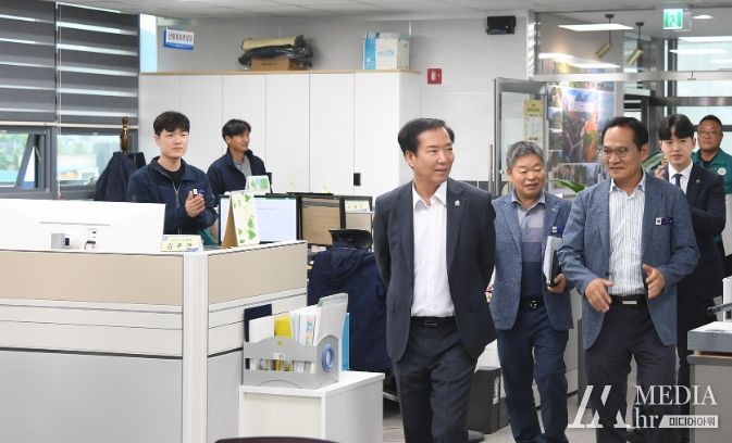 거창군, 군청사(신관) 사무공간 이사완료!