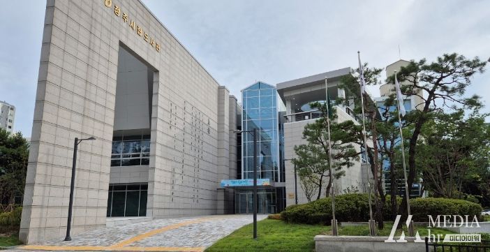 청주시립도서관